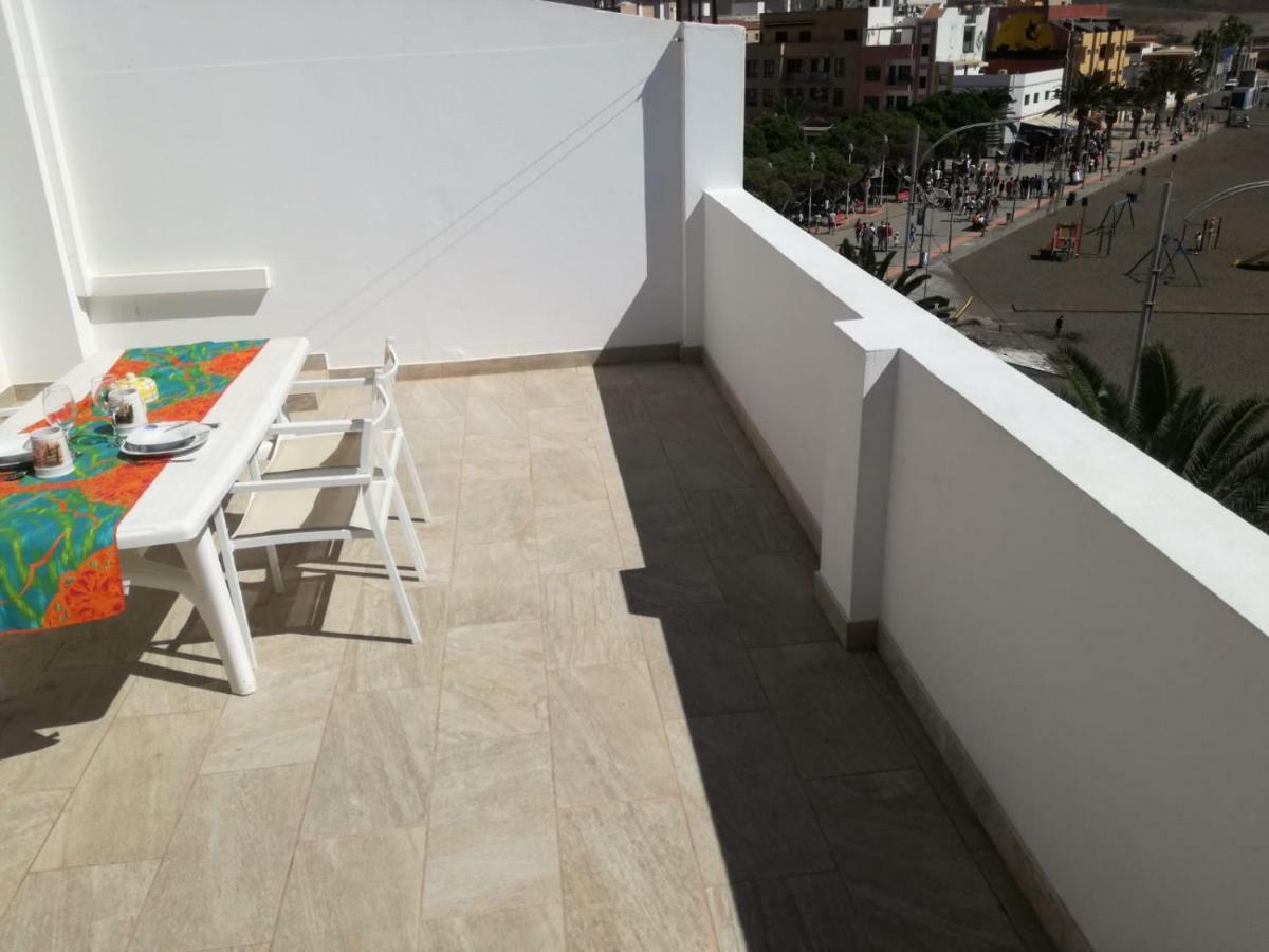 Atico En Primera Linea De Playa Gran Tarajal Exterior foto